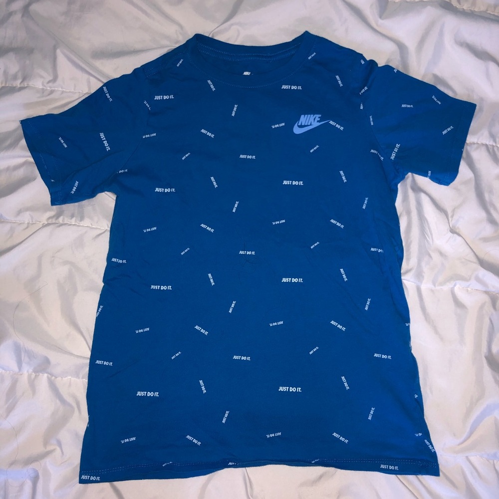 NIKE GIRLS Graphic T-Shirt